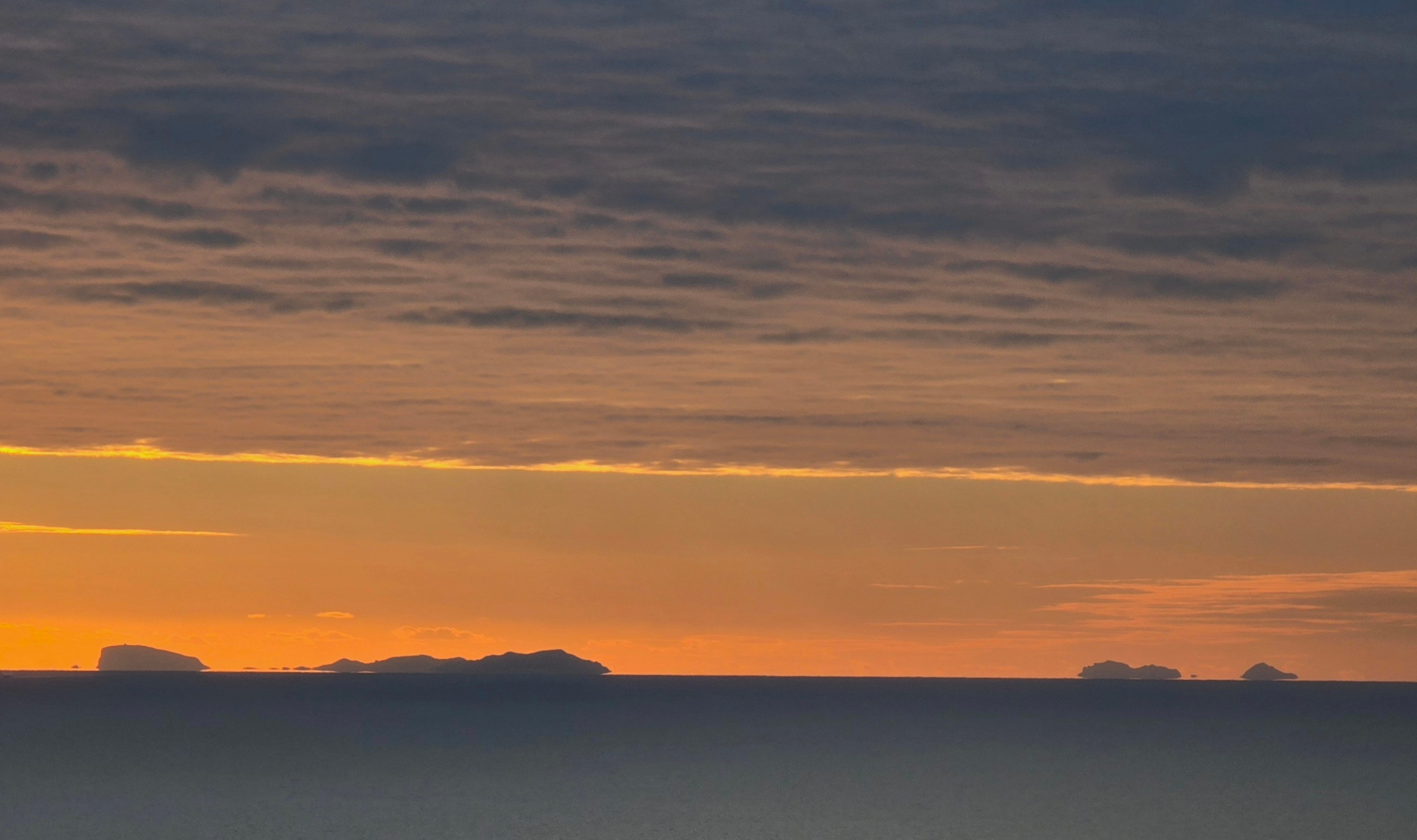 Vela al tramonto sulla rotta di Ulisse
